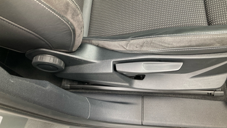 Audi Q3 35 TFSI Black Edition 5dr Petrol Estate